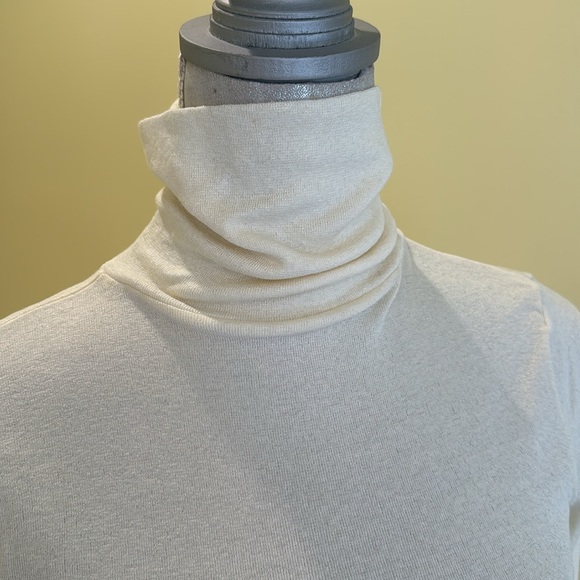 Michael Stars off white turtleneck top - Picture 2 of 3